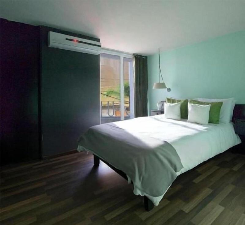 Lusitania Suites image