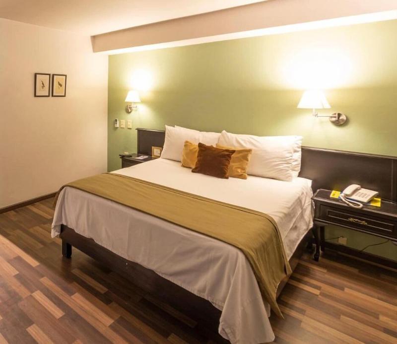 Lusitania Suites image