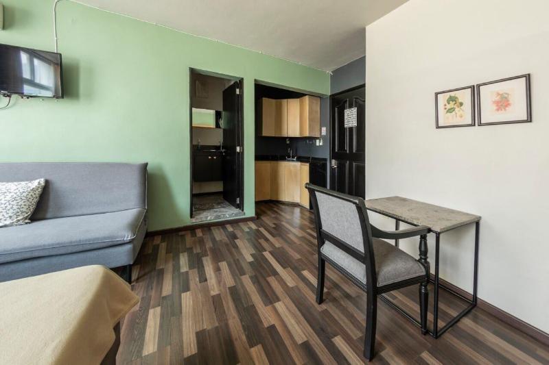 Lusitania Suites image