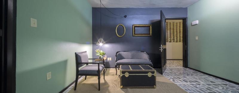 Lusitania Suites image