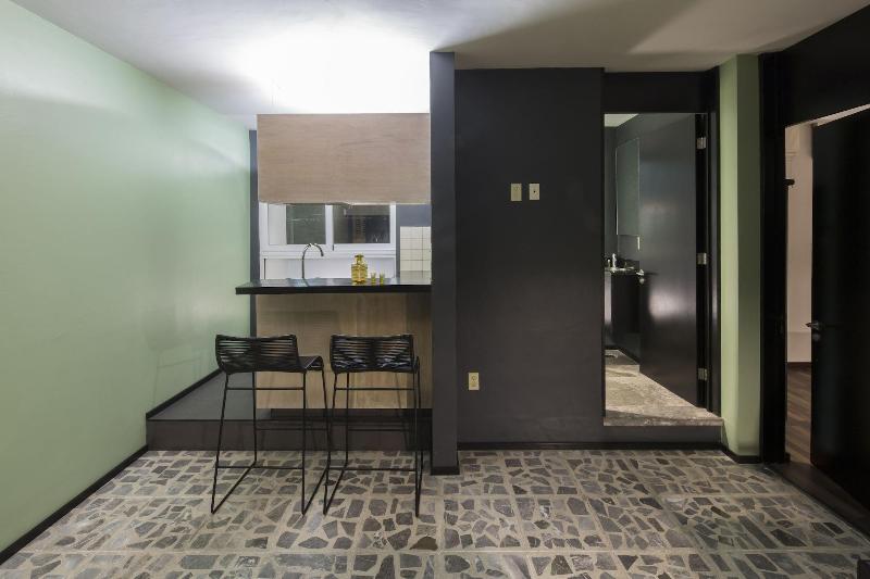 Lusitania Suites image