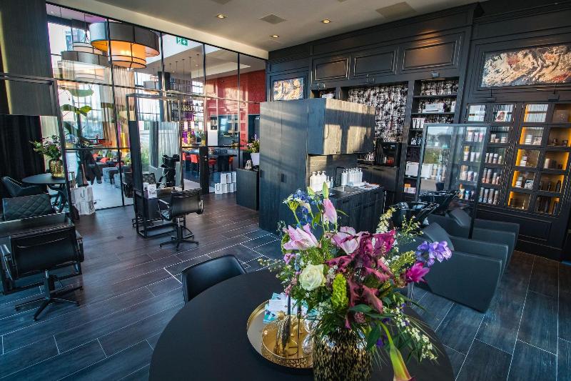 Van Der Valk Hotel Tiel image