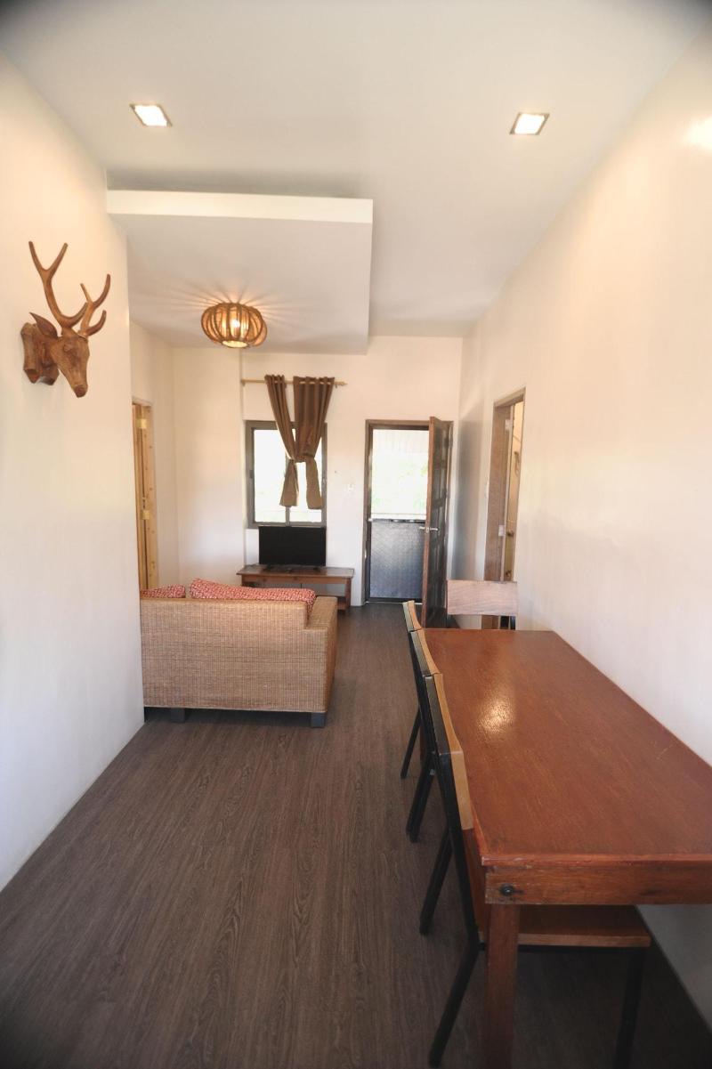 Pine Breeze Cottages image