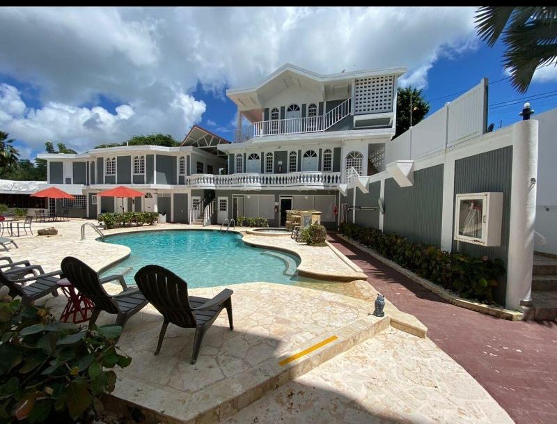 The Village Inn Hotel image