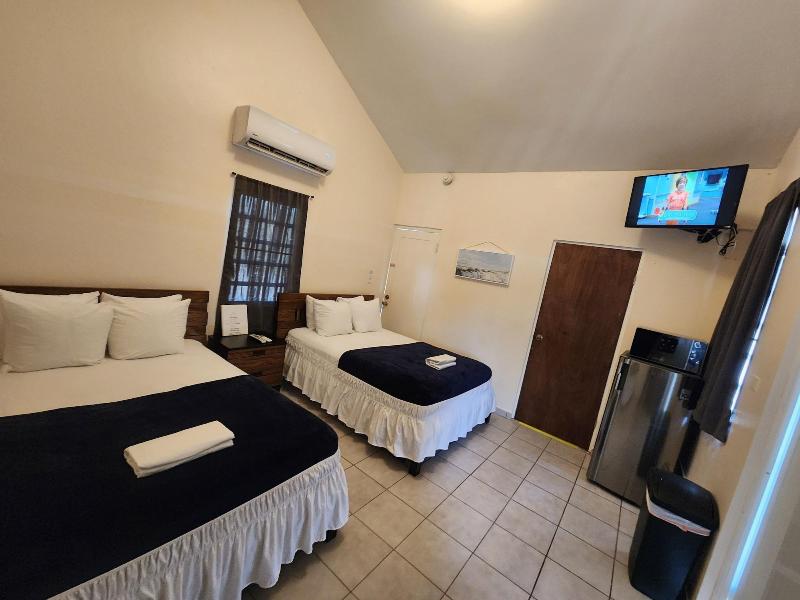 The Village Inn Hotel image