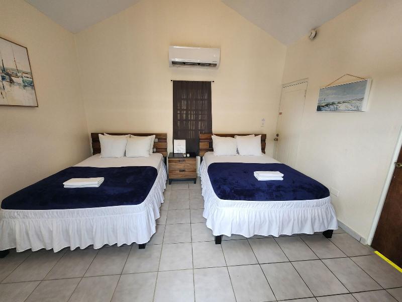 The Village Inn Hotel image