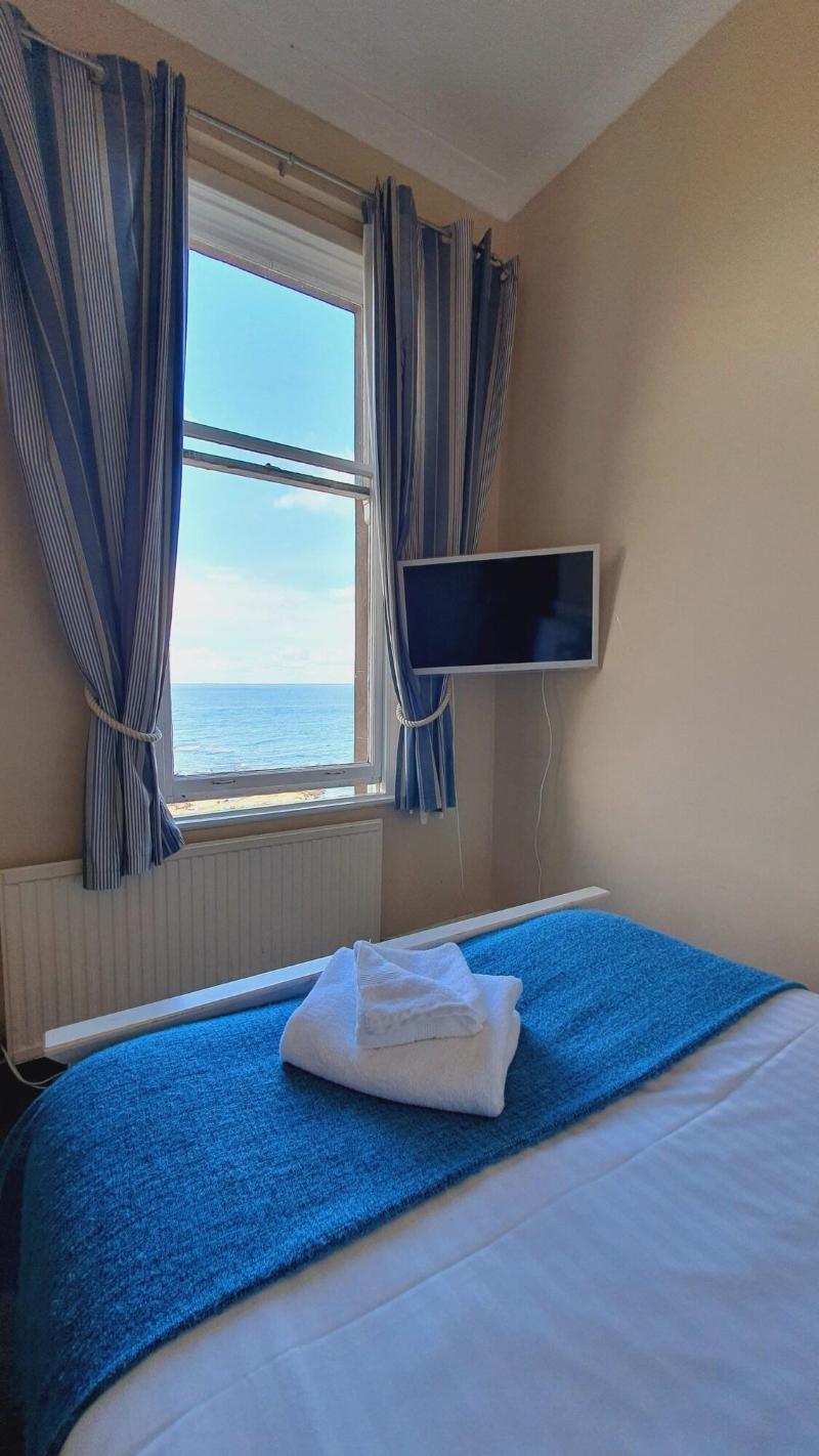 Bayswell Park Hotel image