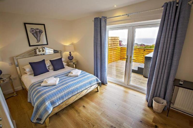 Bayswell Park Hotel image