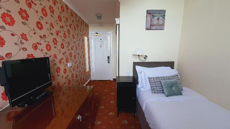 Bayswell Park Hotel image