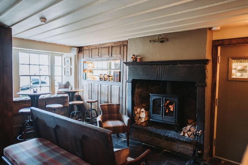 Assherton Arms image