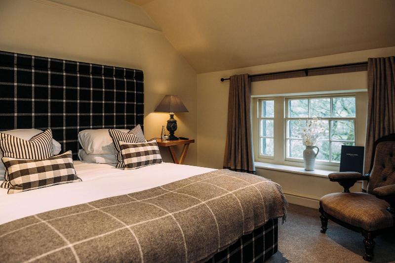 Assherton Arms image