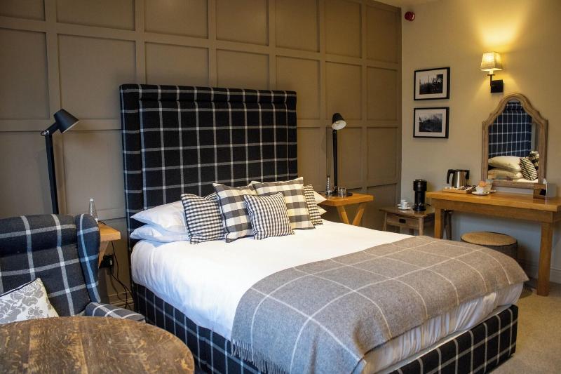 Assherton Arms image