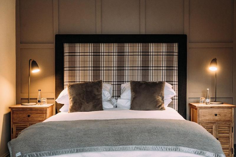 Assherton Arms image