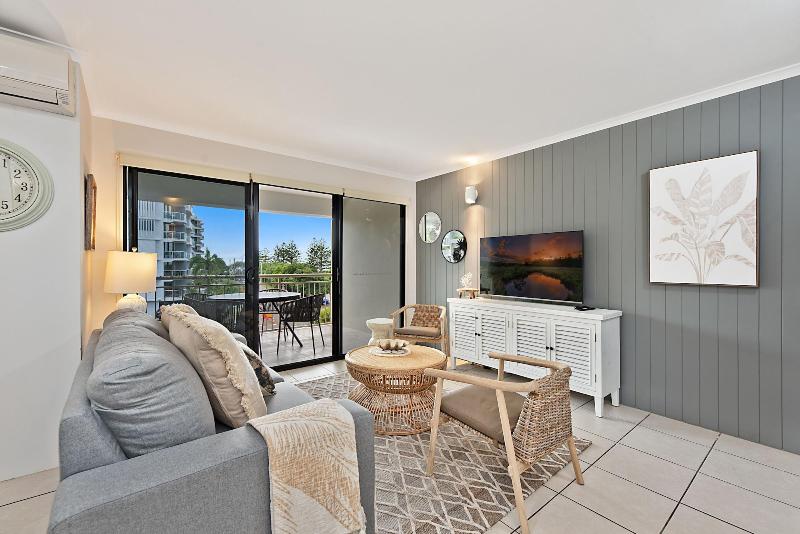 Joanne Apartments image