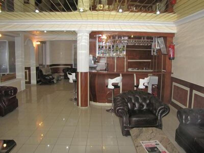 Afrique Hotel Douala Airport image