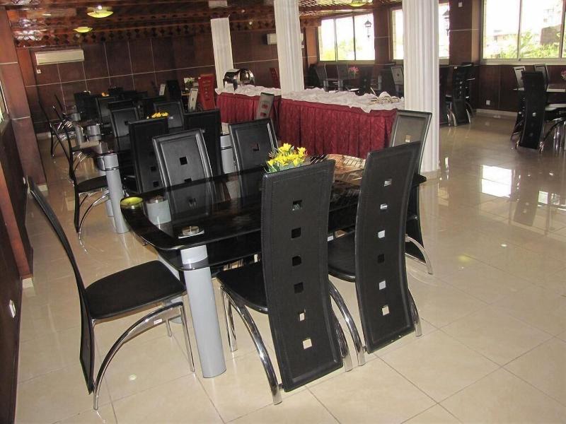 Afrique Hotel Douala Airport image