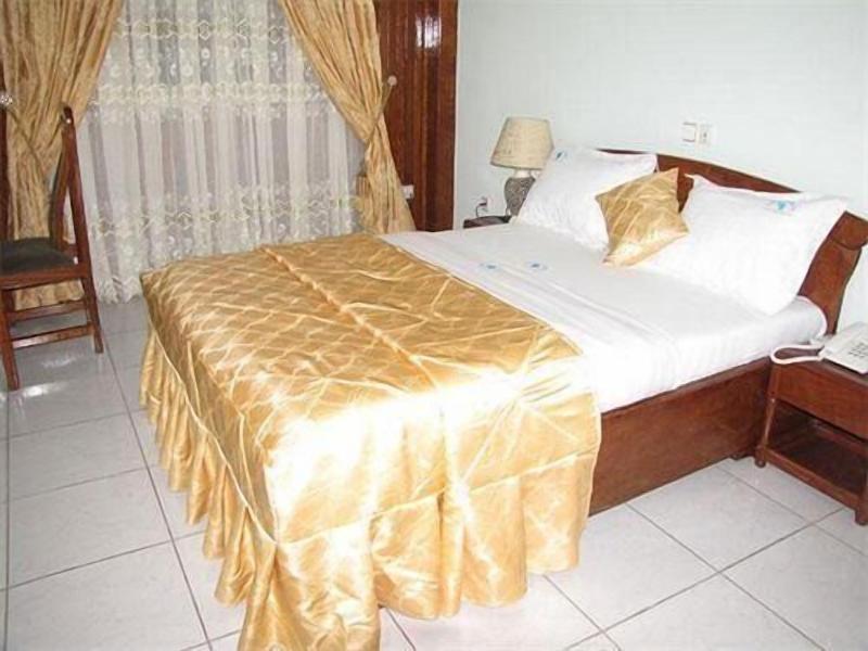 Afrique Hotel Douala Airport image
