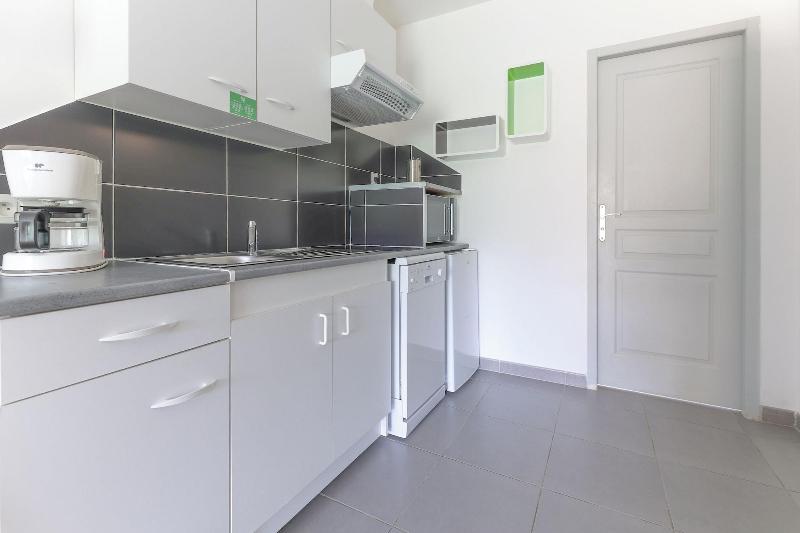 Park Suites Village Gorges De L Ha Rault Ca Vennes image