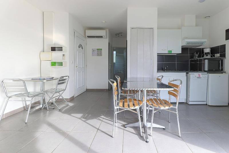 Park Suites Village Gorges De L Ha Rault Ca Vennes image