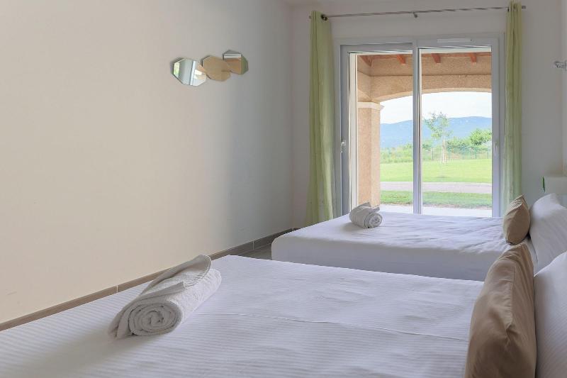 Park Suites Village Gorges De L Ha Rault Ca Vennes image