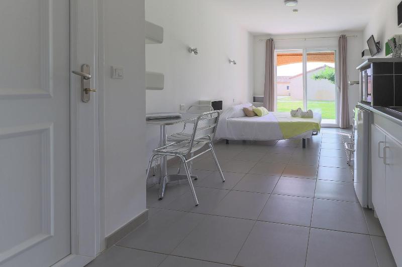 Park Suites Village Gorges De L Ha Rault Ca Vennes image