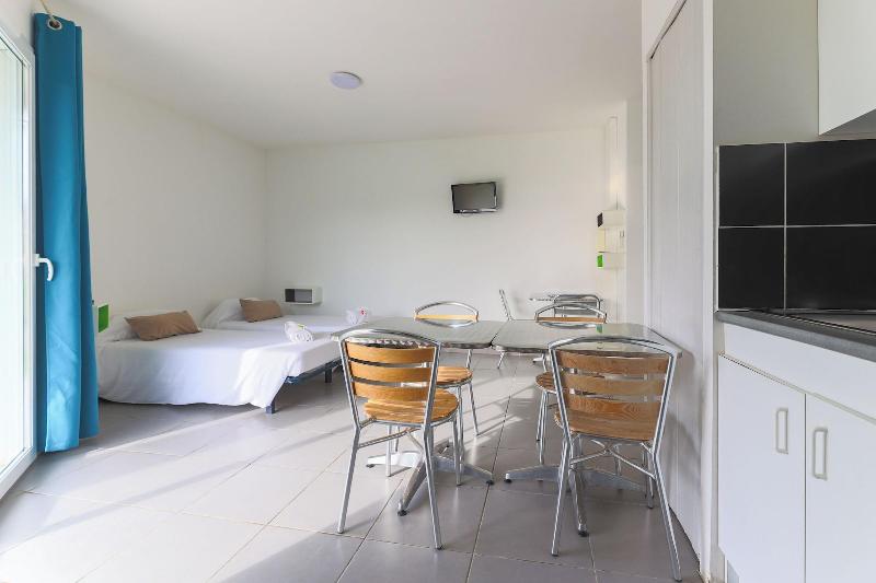 Park Suites Village Gorges De L Ha Rault Ca Vennes image