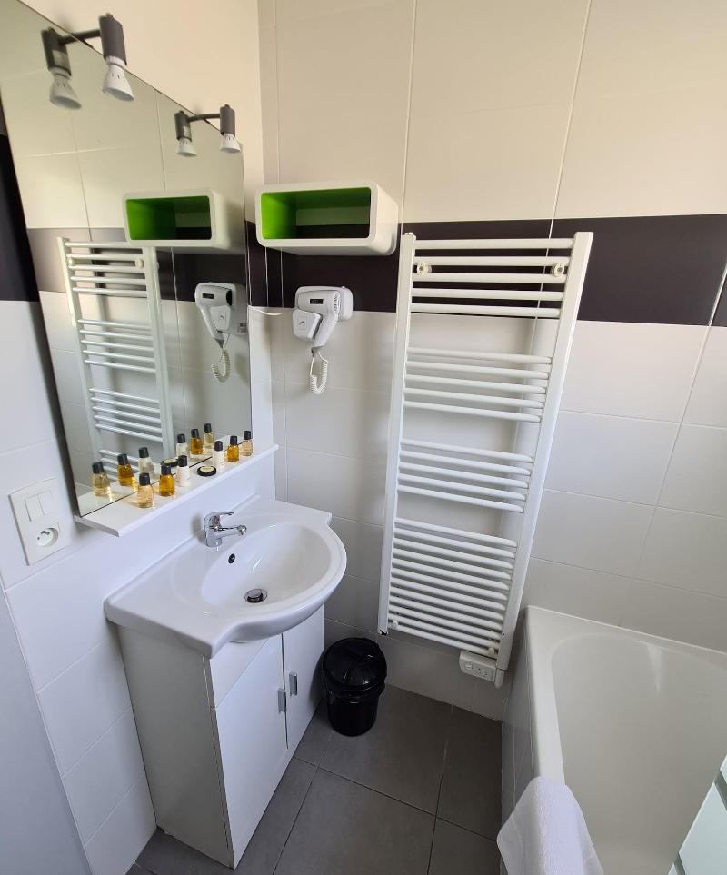 Park Suites Village Gorges De L Ha Rault Ca Vennes image
