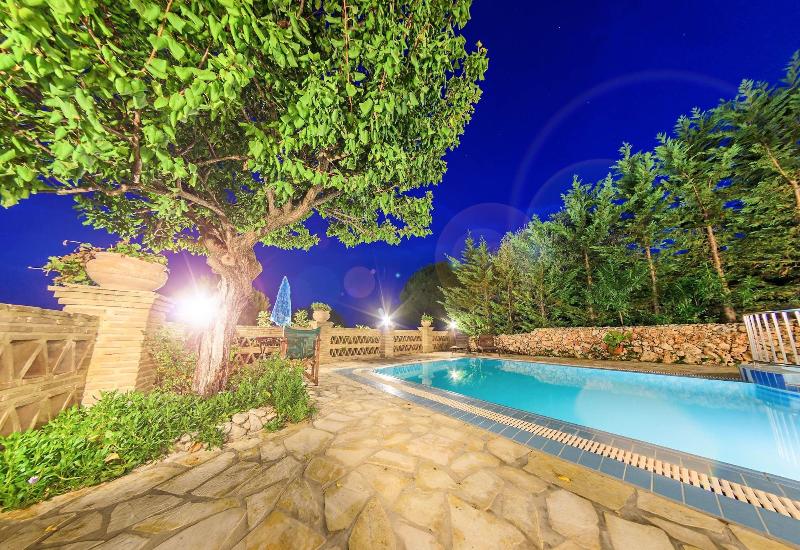 Parys Villas image
