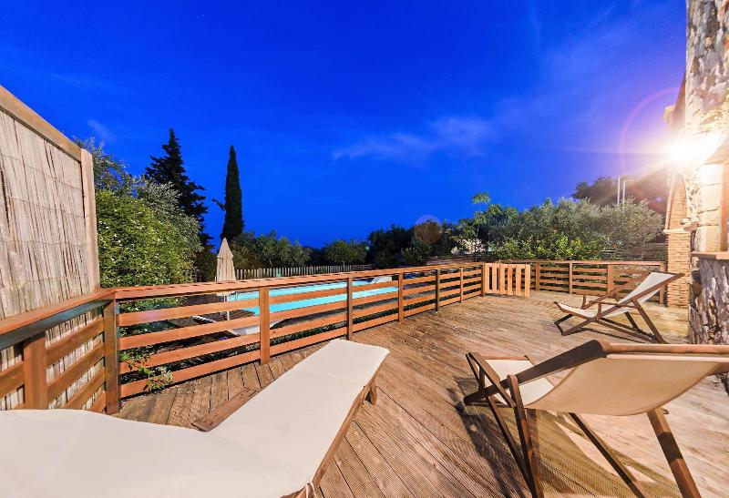 Parys Villas image