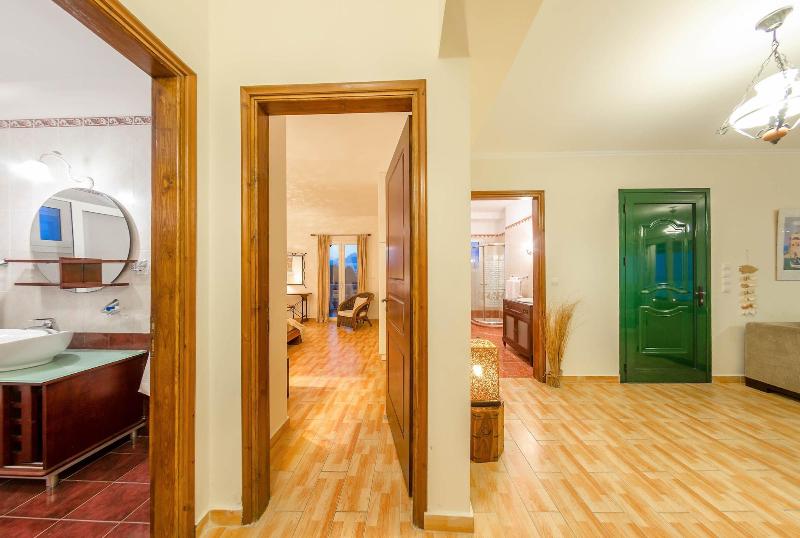 Parys Villas image