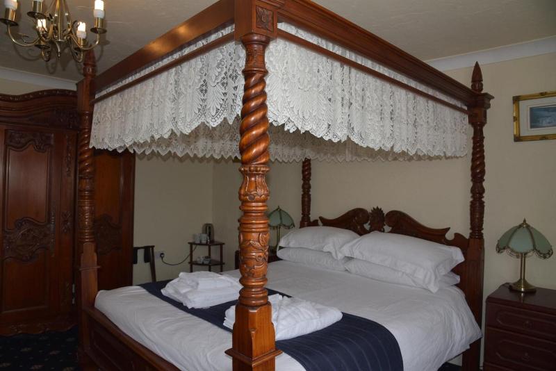 Dinorben Arms Hotel image