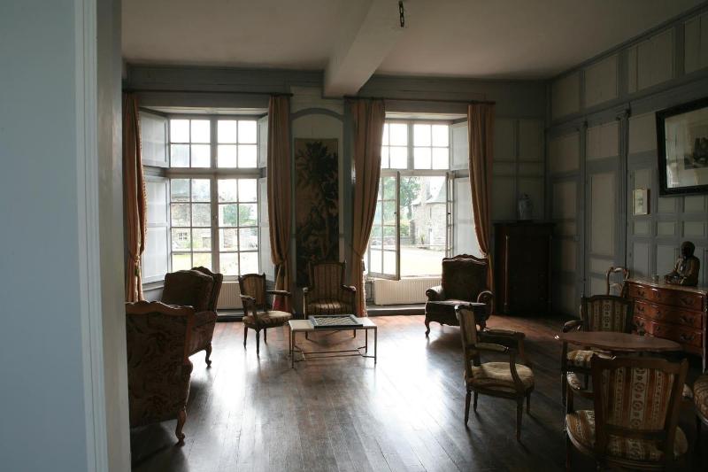 Le Logis D Equilly image