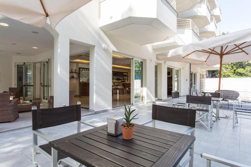 Wally Residence image