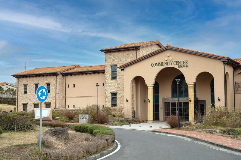 Arden Hill Resort Golf Club image