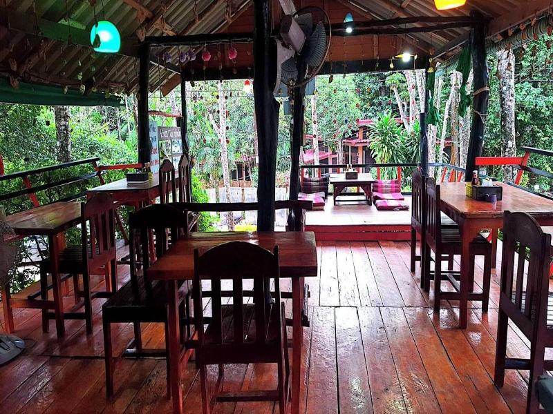 Lanta Maikeaw Bungalow