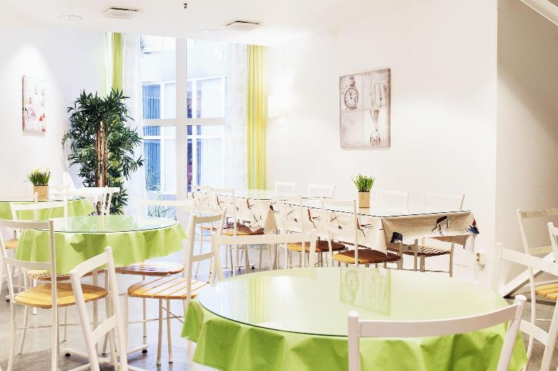 Pronova Hotell Vandrarhem image