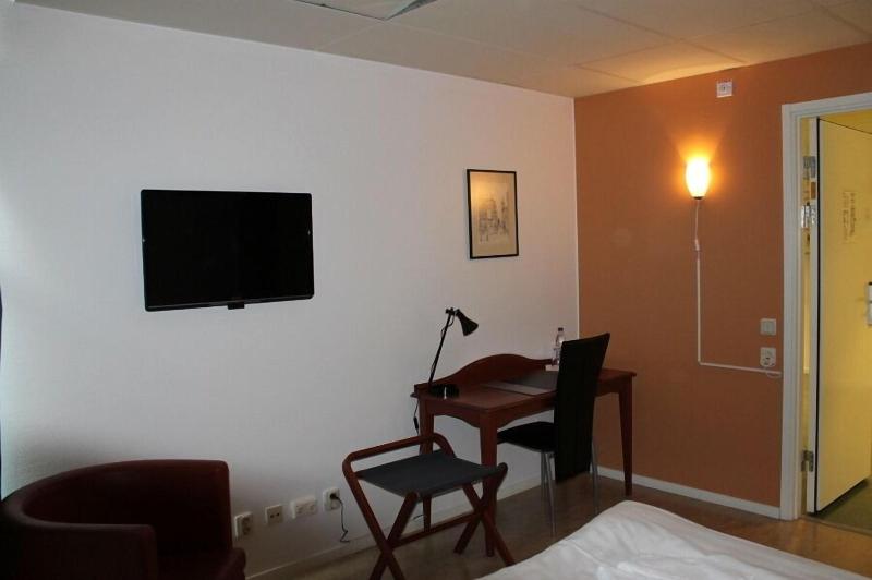 Pronova Hotell Vandrarhem image
