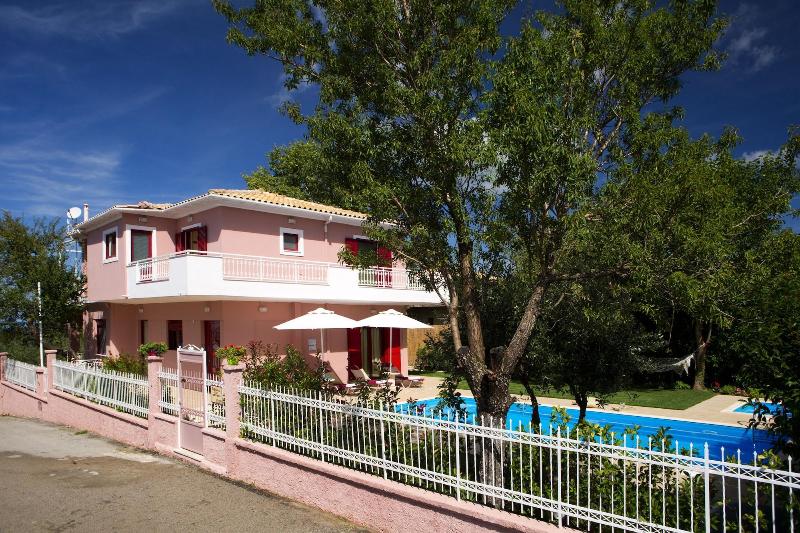 Exanthia Villas image