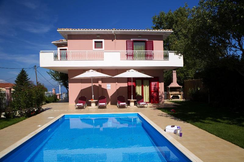 Exanthia Villas image