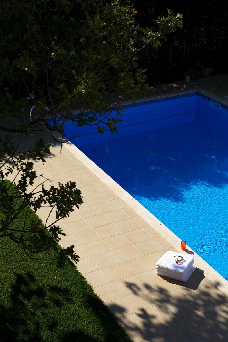 Exanthia Villas image