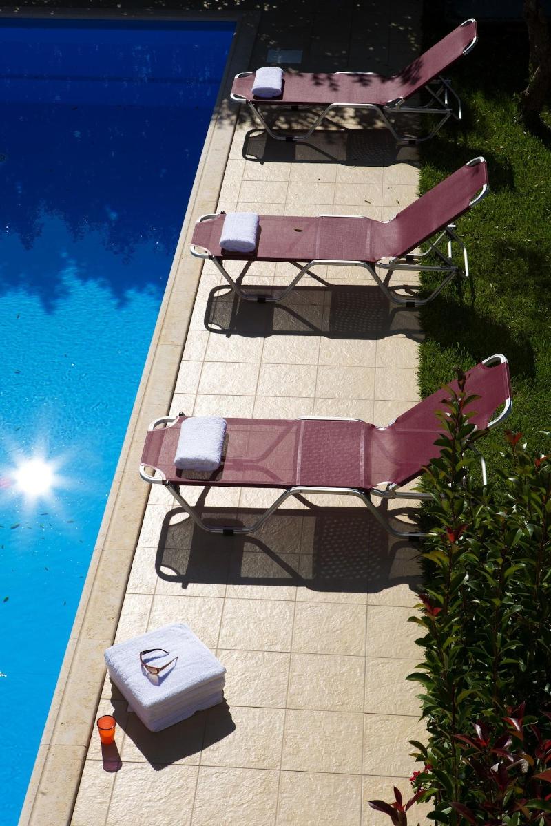 Exanthia Villas image