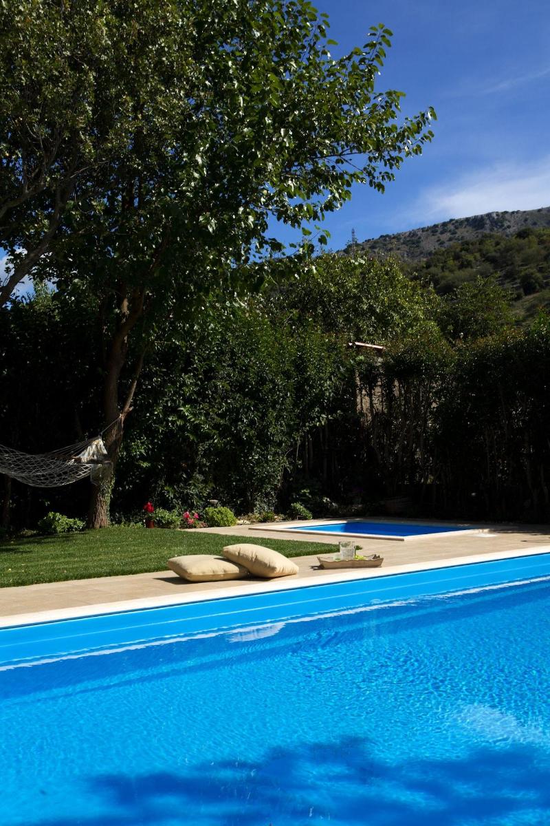 Exanthia Villas image