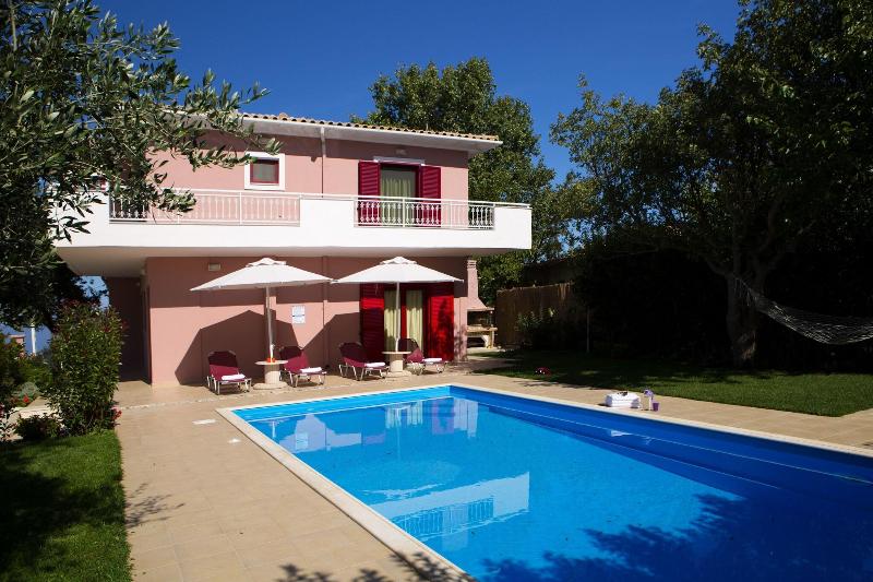 Exanthia Villas image