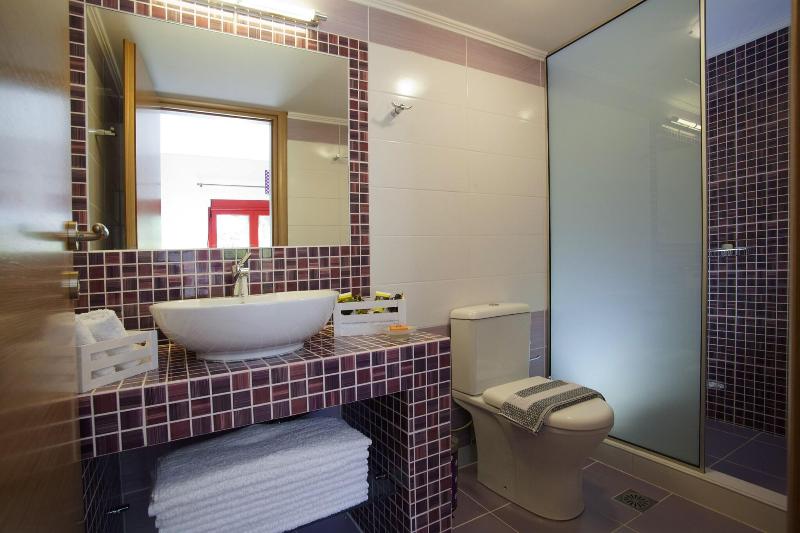 Exanthia Villas image