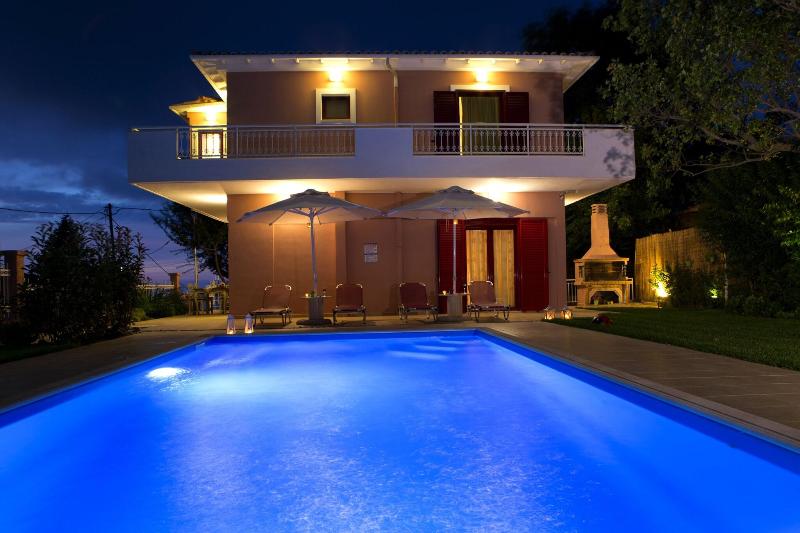 Exanthia Villas image