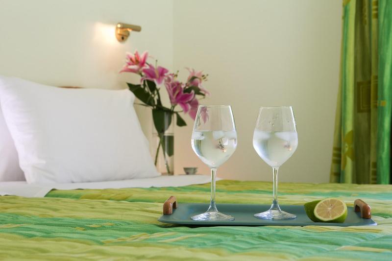 Exanthia Villas image
