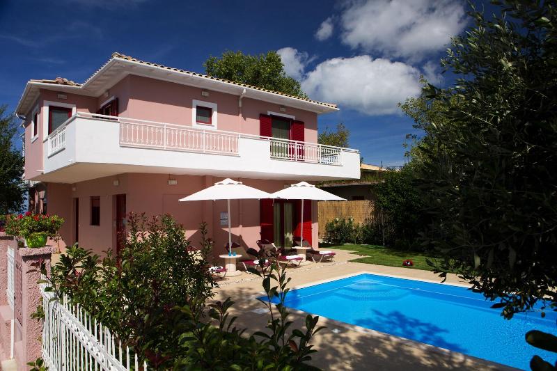 Exanthia Villas image