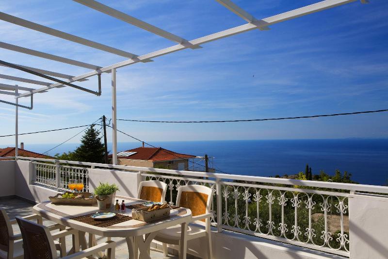 Exanthia Villas image