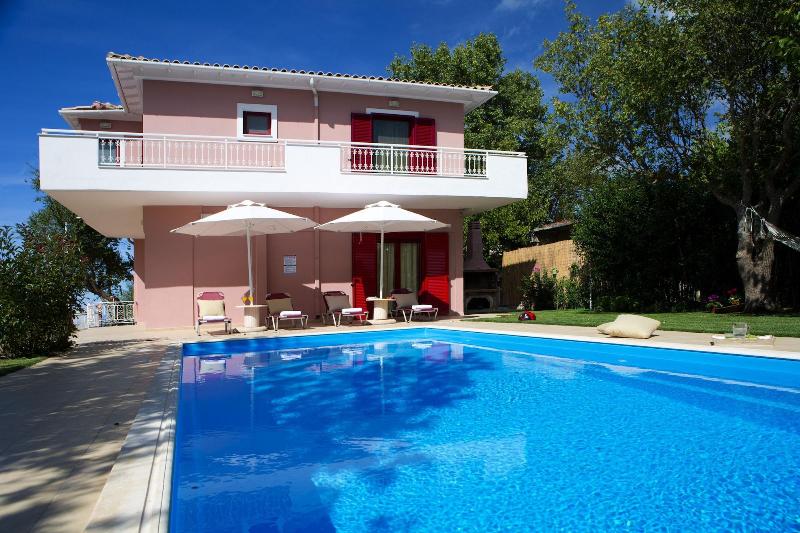 Exanthia Villas image