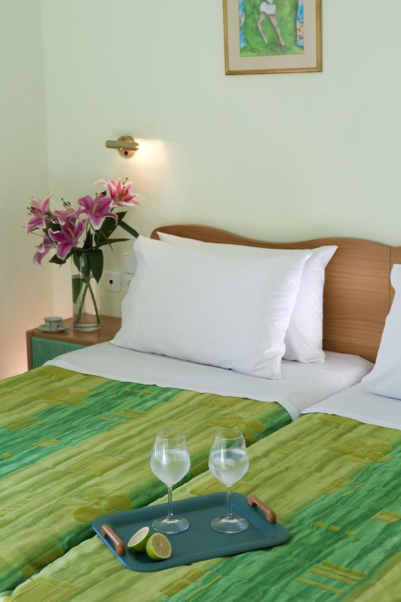 Exanthia Villas image